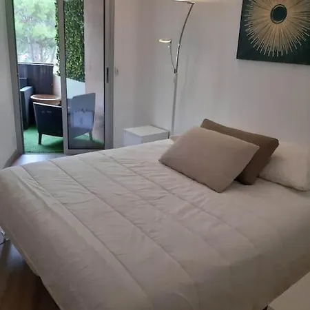 아파트 Farniente Riviera 망들리유 라 나플